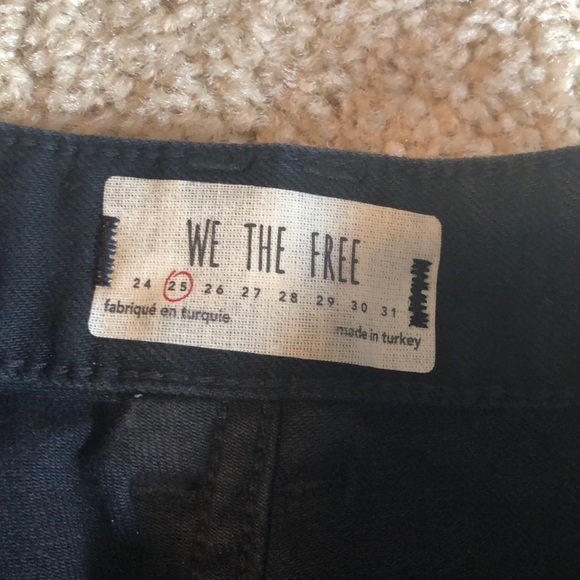 Free People black fringed classic crop ankle Jean denim size size 25 pant botton - Picture 5 of 8